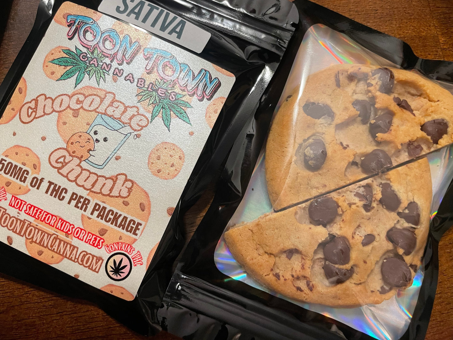 100MG Jumbo Chip Cookie - THC or CBD